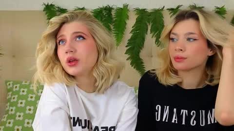 Snapshot of pinkadele chatting on 3, 10, 2025 Adele online show from 3, 10, 2025