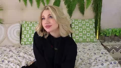 Snapshot of pinkadele chatting on 6, 10, 2025 Adele online show from 6, 10, 2025