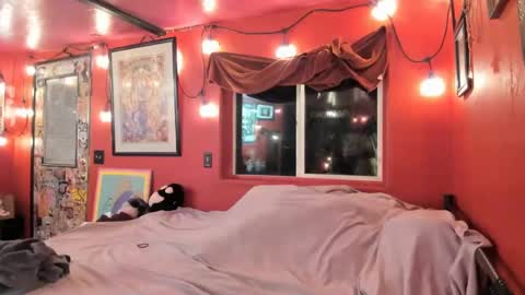 Virginity smiles online show from 24, 1, 2025