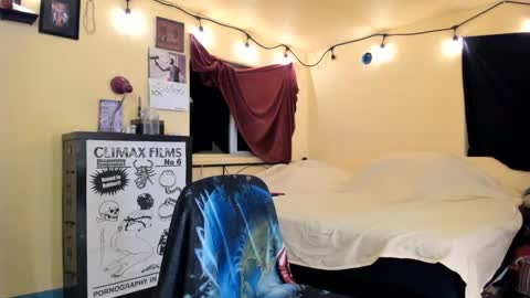 Virginity smiles online show from 17, 9, 2025