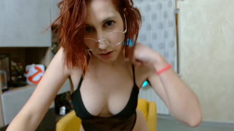 Snapshot of pinkandy chatting on 7, 11, 2025 PinKandy online show from 7, 11, 2025