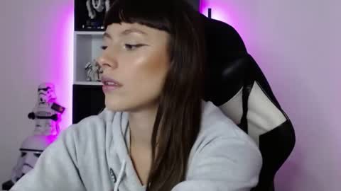 Snapshot of pinkcatlive chatting on 19, 6, 2026 Emily online show from 19, 6, 2026