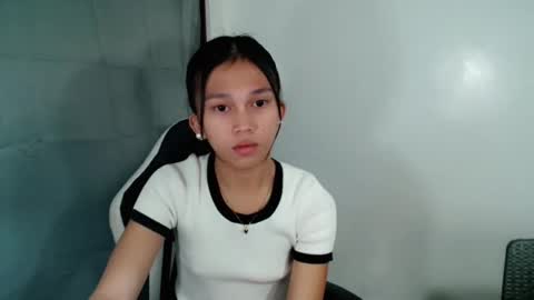 Snapshot of pinkdollbaby_ chatting on 28, 5, 2026 pinkdollbaby_ online show from 28, 5, 2026