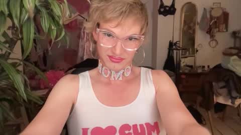 Snapshot of pinkfag chatting on 5, 6, 2026 pinkfag online show from 5, 6, 2026