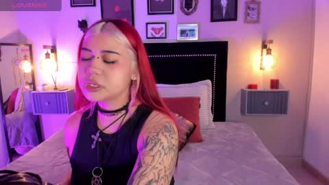 Snapshot of pinkk_demon chatting on 31, 3, 2026 PINKK online show from 31, 3, 2026