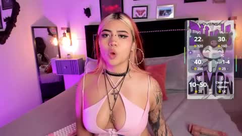 Snapshot of pinkk_demon chatting on 11, 5, 2026 PINKK online show from 11, 5, 2026