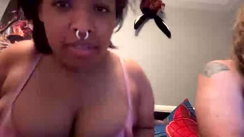 pinkpuppypaws online show from 31, 10, 2025