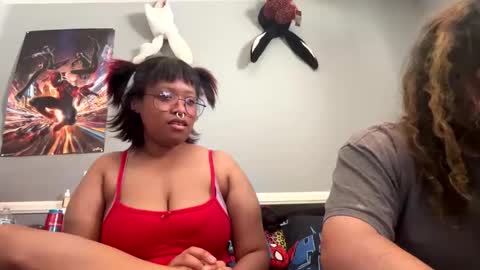 pinkpuppypaws online show from 3, 11, 2025