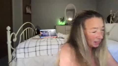 Lacey online show from 16, 10, 2025