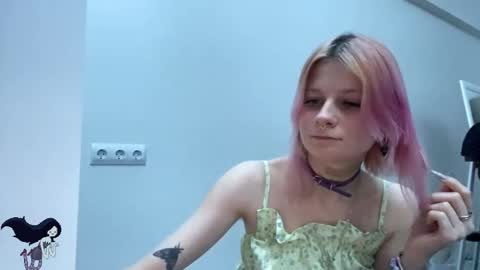 Snapshot of pinkvampire chatting on 23, 10, 2025 Sara online show from 23, 10, 2025