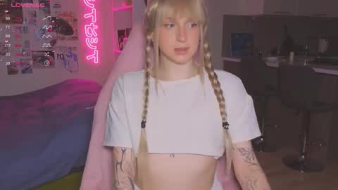 Snapshot of pinkvenom_ chatting on 1, 12, 2025 pinkvenom_ online show from 1, 12, 2025