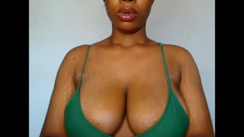 Snapshot of pinkxsugar chatting on 22, 4, 2026 pinkxsugar online show from 22, 4, 2026