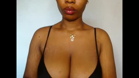 Snapshot of pinkxsugar chatting on 5, 5, 2026 pinkxsugar online show from 5, 5, 2026