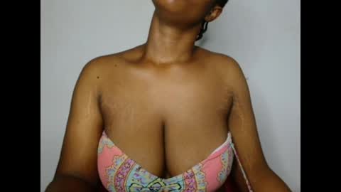 Snapshot of pinkxsugar chatting on 15, 5, 2026 pinkxsugar online show from 15, 5, 2026