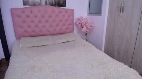 pinky_f00x online show from 25, 9, 2025