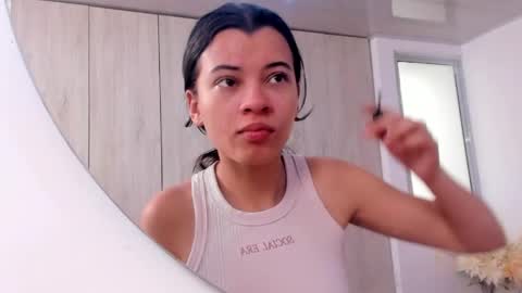 Snapshot of pinky_f00x chatting on 26, 5, 2026 pinky_f00x online show from 26, 5, 2026