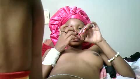 Snapshot of pinky_lov chatting on 11, 3, 2025 pinky_lov online show from 11, 3, 2025