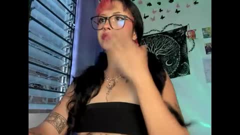 Snapshot of pinky_promiseex chatting on 1, 6, 2026 pinky_promiseex online show from 1, 6, 2026