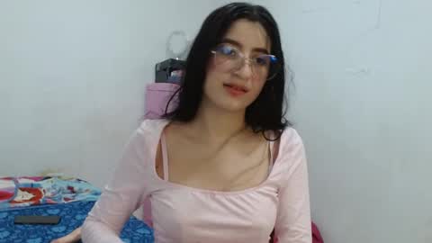 Perla online show from 5, 6, 2026