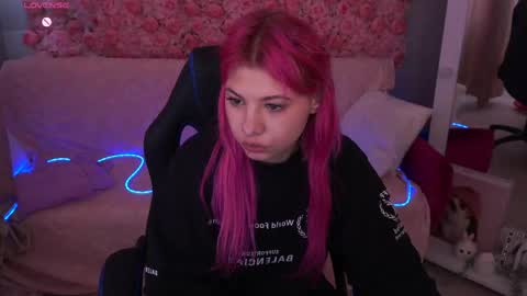 Snapshot of pinkytrix chatting on 1, 5, 2026 pinkytrix online show from 1, 5, 2026