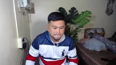 Snapshot of pinoy041087 chatting on 8, 10, 2025 pinoy041087 online show from 8, 10, 2025