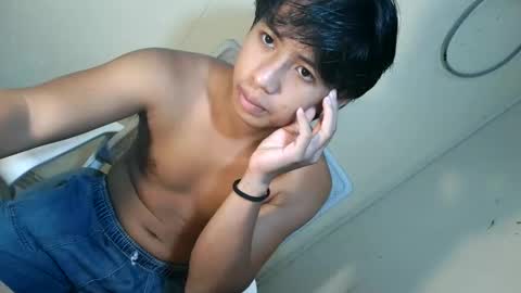 pinoy_fuckboyxxx online show from 27, 5, 2026