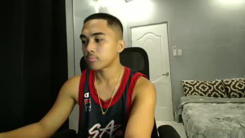 Adrianne online show from 28, 9, 2025