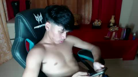 Snapshot of pinoyhotprincexxx chatting on 5, 11, 2025 pinoyhotprincexxx online show from 5, 11, 2025