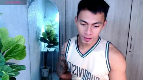 Snapshot of pinoymilker chatting on 3, 5, 2026 ethan online show from 3, 5, 2026