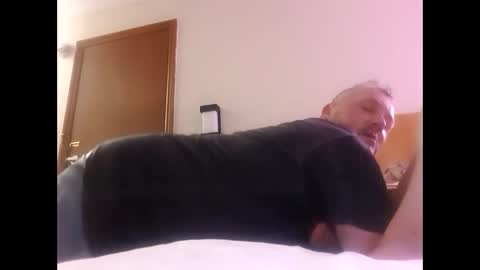 piper_in_melb online show from 8, 1, 2026