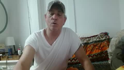 Snapshot of pirate334 chatting on 17, 4, 2026 pirate334 online show from 17, 4, 2026
