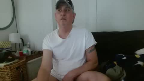 Snapshot of pirate334 chatting on 28, 4, 2026 pirate334 online show from 28, 4, 2026