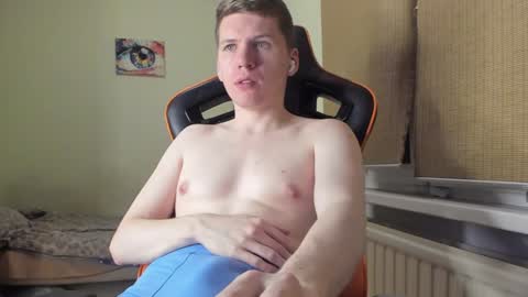 Snapshot of pirremeow chatting on 19, 1, 2025 Pierre online show from 19, 1, 2025