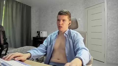 Snapshot of pirremeow chatting on 21, 5, 2026 Pierre online show from 21, 5, 2026