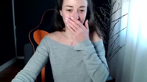 piscesgirl06 online show from 14, 12, 2024