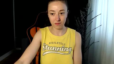 piscesgirl06 online show from 13, 10, 2025