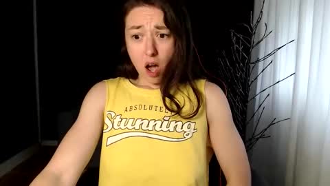 piscesgirl06 online show from 27, 10, 2025