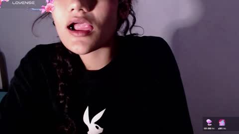 Snapshot of piscis_dreams chatting on 10, 9, 2025 PiscisDreams online show from 10, 9, 2025