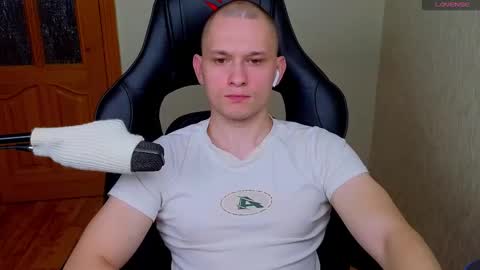 Snapshot of pistonpojizni chatting on 31, 12, 2024 STRONGBEAUTY online show from 31, 12, 2024