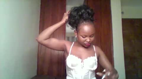 Snapshot of pixie_roman chatting on 23, 4, 2026 Majesty online show from 23, 4, 2026