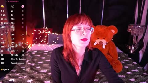 pixiepeachh online show from 7, 2, 2026