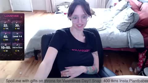 Plantbabeee online show from 6, 2, 2025