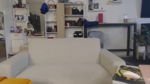 Snapshot of plasticgirll chatting on 22, 12, 2024 plasticgirll online show from 22, 12, 2024