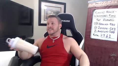 Snapshot of player2pawns chatting on 11, 2, 2025 Player online show from 11, 2, 2025