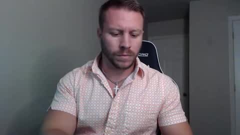 Snapshot of player2pawns chatting on 20, 10, 2025 Player online show from 20, 10, 2025