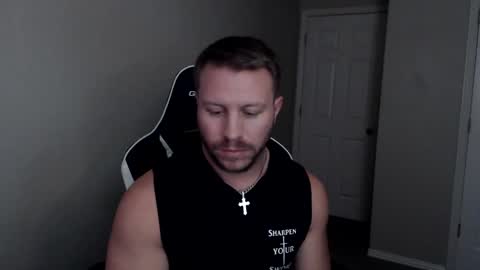 Snapshot of player2pawns chatting on 21, 10, 2025 Player online show from 21, 10, 2025