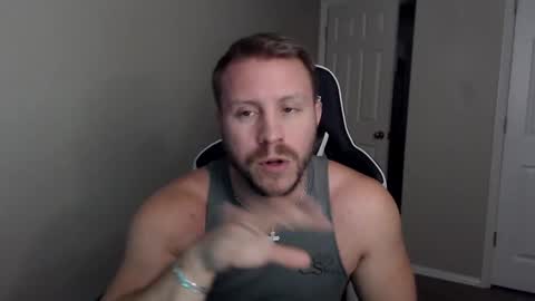 Snapshot of player2pawns chatting on 24, 10, 2025 Player online show from 24, 10, 2025