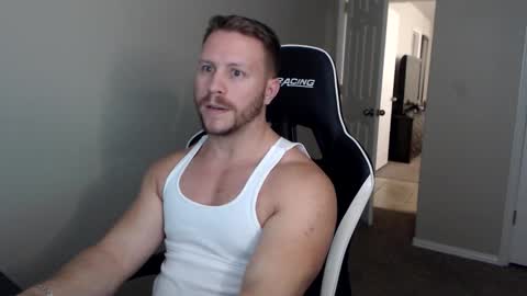 Snapshot of player2pawns chatting on 10, 11, 2025 Player online show from 10, 11, 2025