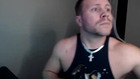 Snapshot of player2pawns chatting on 14, 11, 2025 Player online show from 14, 11, 2025