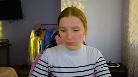 Snapshot of playful_mary chatting on 2, 4, 2026 Masha online show from 2, 4, 2026